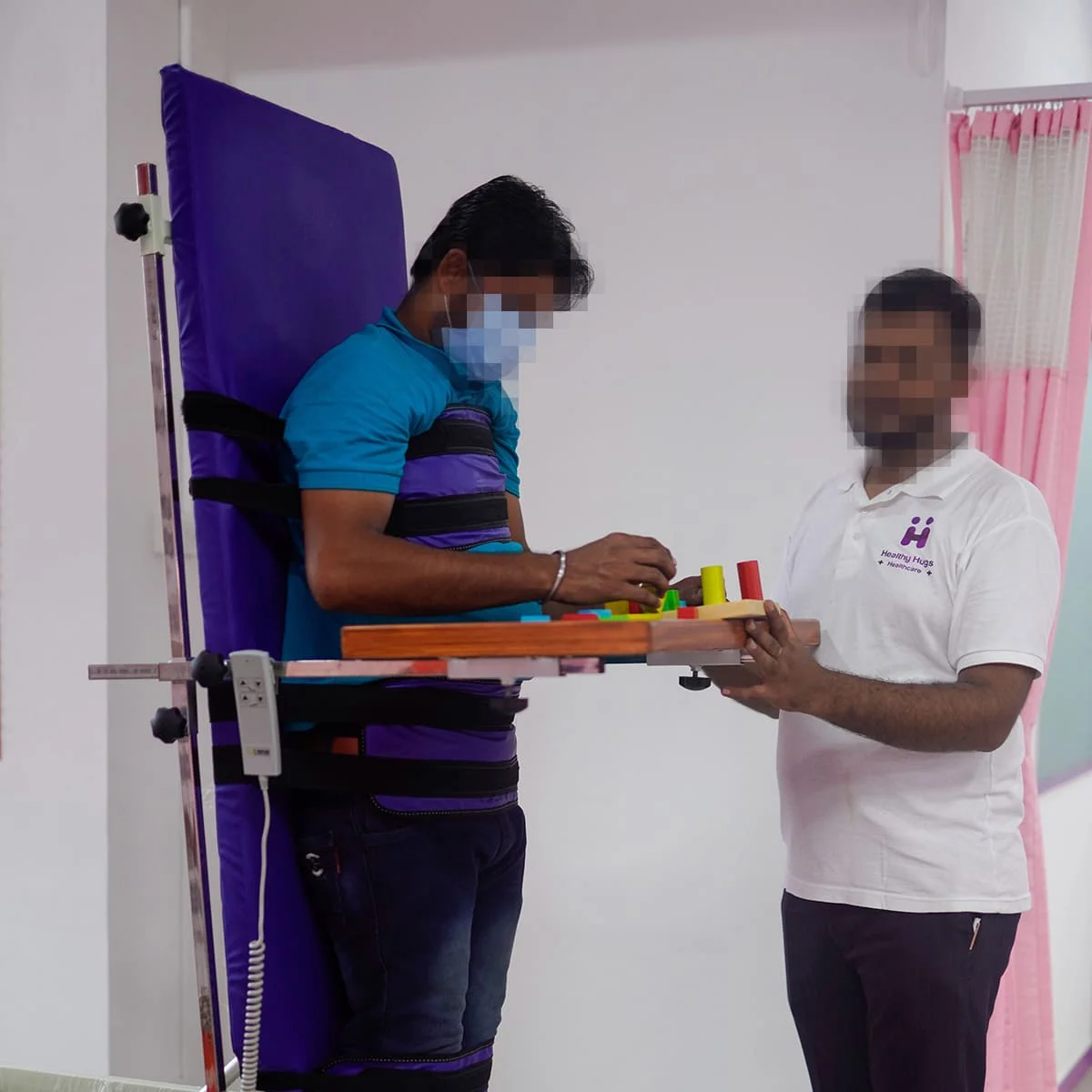 Physiotherapy treatment session in Mumbai